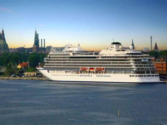 新西兰卫生总干事警告 圣诞节期间需警惕疫情反弹，保障集成电路设计行业稳定发展